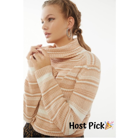 Urban Outfitters Sweaters - Urban Outfitters cropped turtleneck sweater